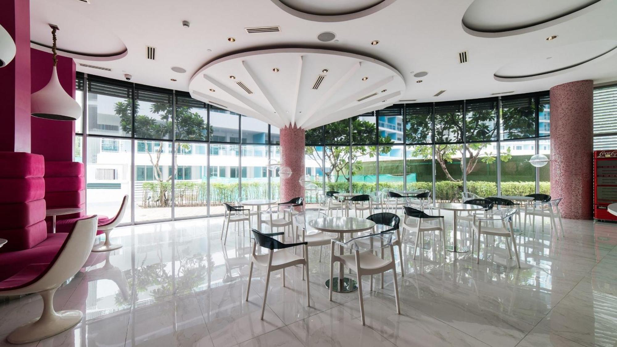 Azure Urban Resort Staycation マニラ市 エクステリア 写真